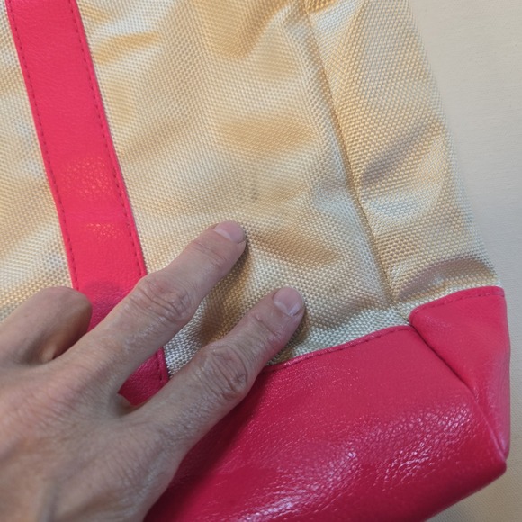 Vince Camuto Large Tote Bag With Hot Pink Handles and Trim - Picture 5 of 14